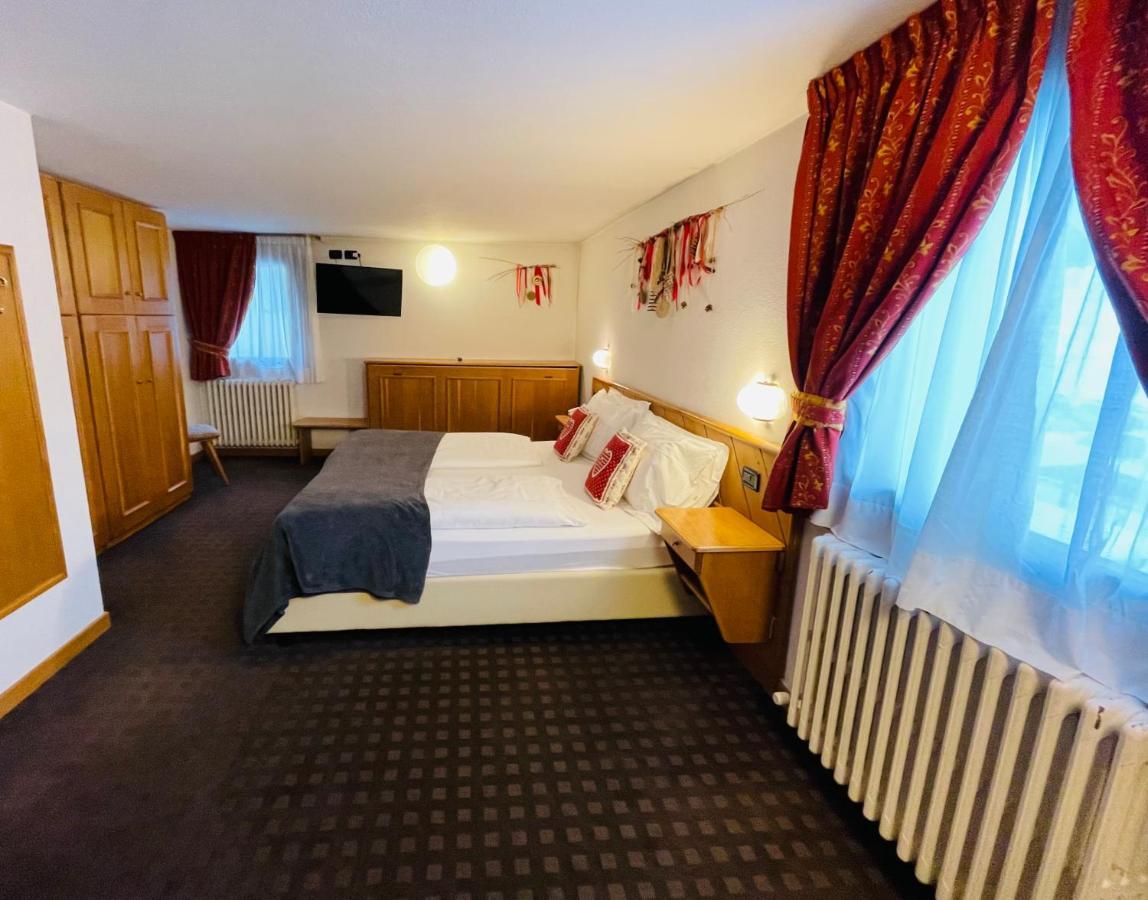 Hotel Piccolo Tibet Livigno Kültér fotó