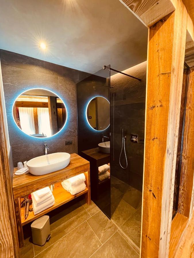 Hotel Piccolo Tibet Livigno Kültér fotó