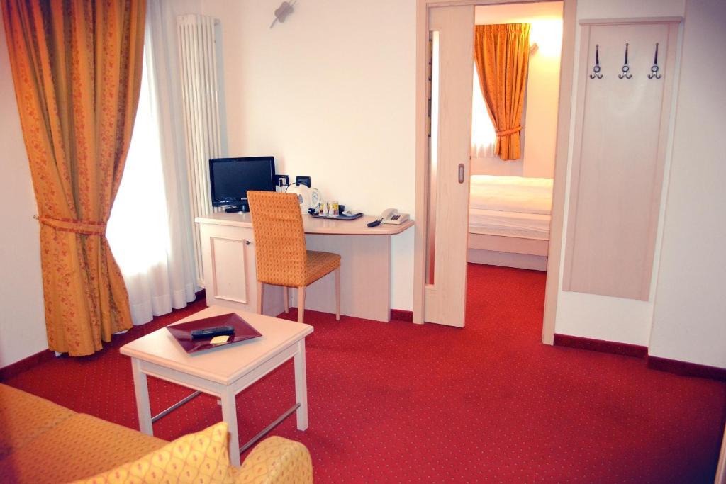 Hotel Piccolo Tibet Livigno Szoba fotó